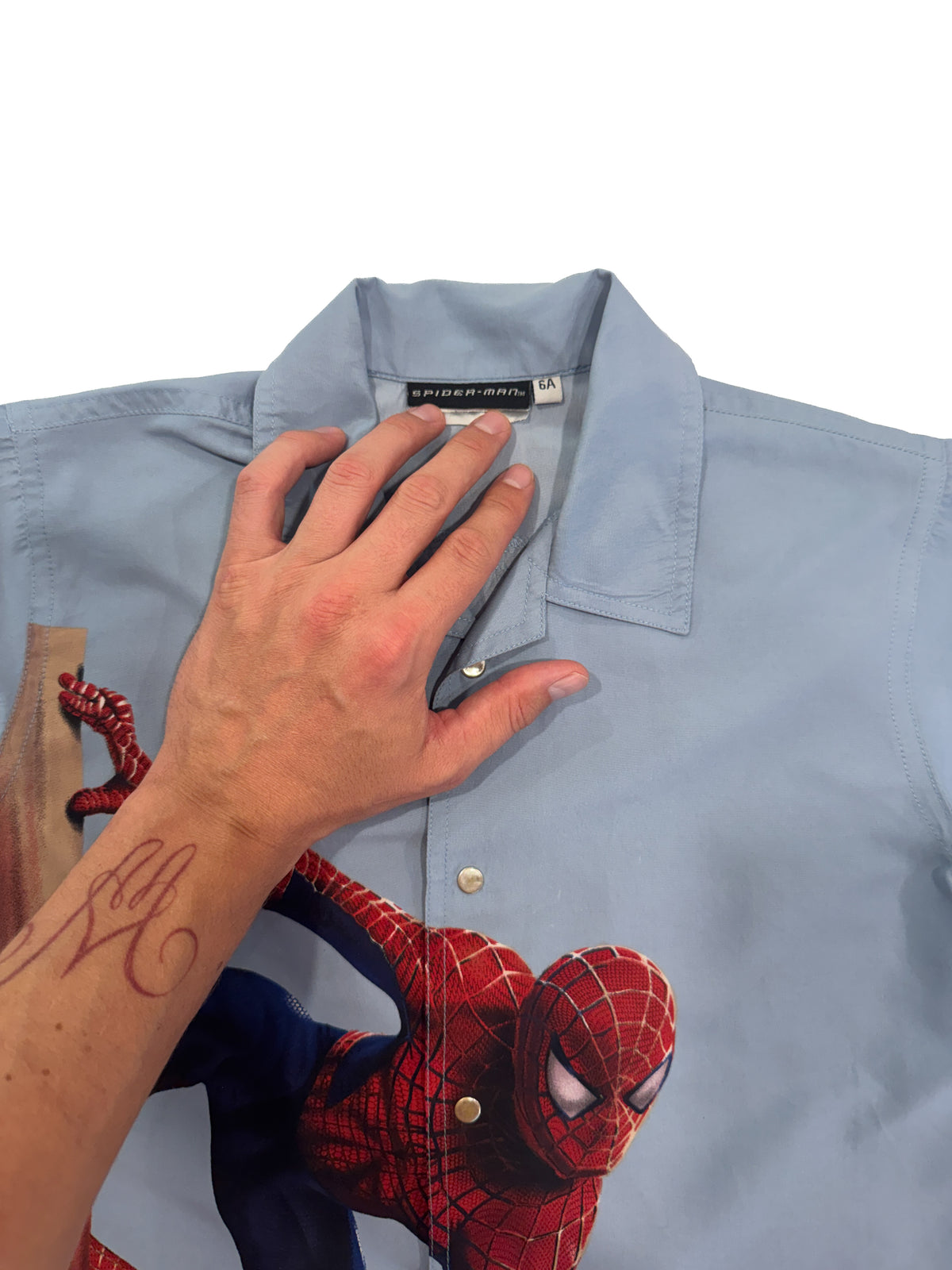 Vintage 2002 Spider-Man Movie Kids Button-Up Shirt (size 6)